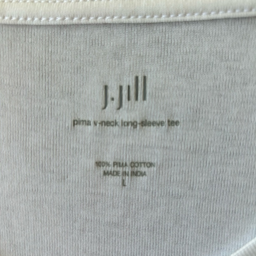 JJill white v-neck top. Size Large - Picture 2 of 3